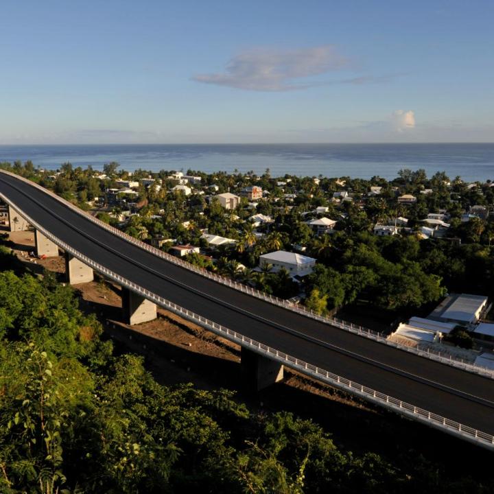 Une expertise solide en contrôle extérieur de structures métalliques à La Réunion