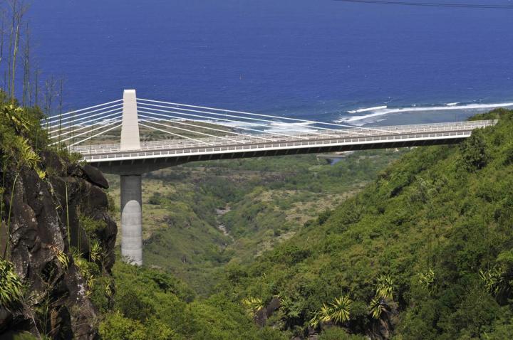 Expertise et contrôle extérieur de structure métallique La Réunion