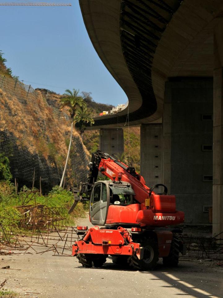 Un spécialiste en contrôle et assurance qualité de structures métalliques à La Réunion
